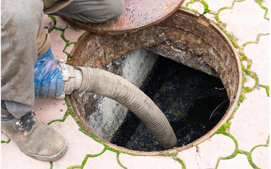 comment déboucher des wc Viroflay
